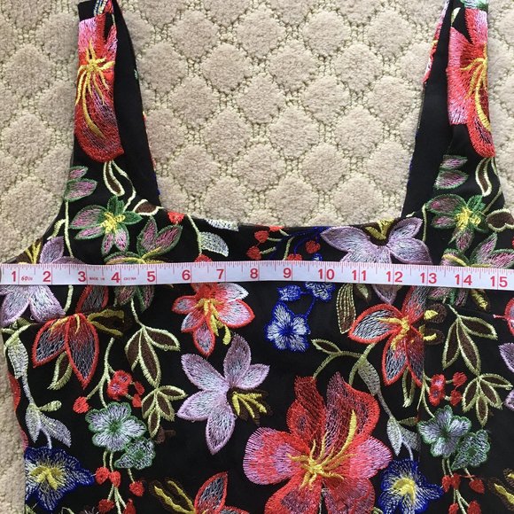 Nicole Miller Sleeveless Embroidered Bodycon Dress - Picture 11 of 12